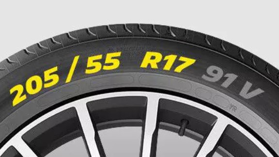 Reifenbezeichnung fotografieren